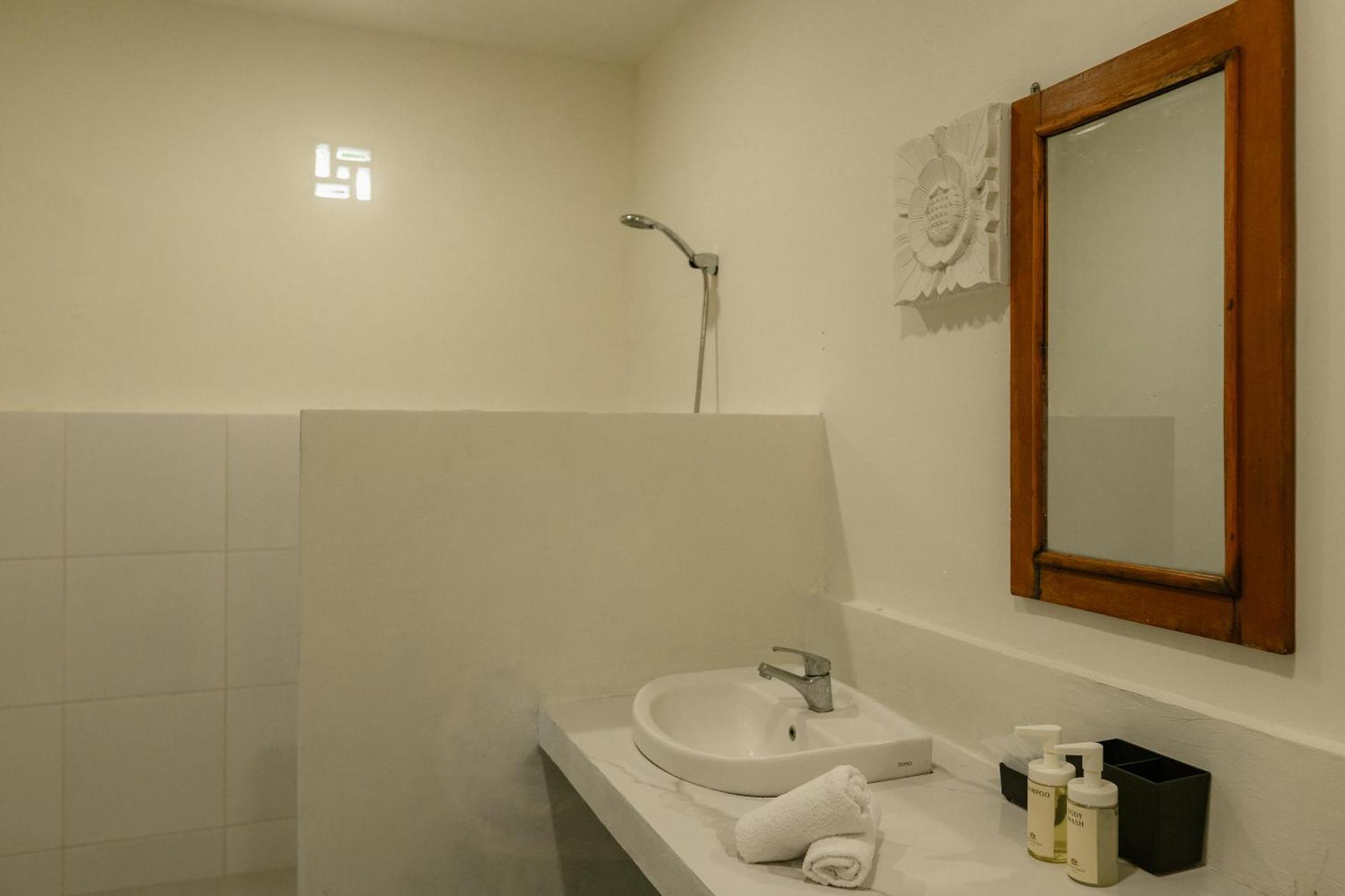 Gili Paddy Hotel 吉利特拉旺安 外观 照片